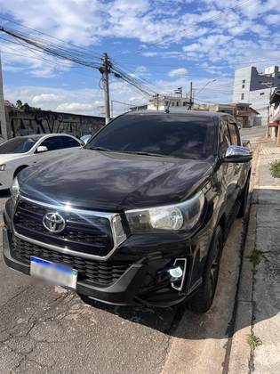 TOYOTA HILUX 2.7 SRV 4X4 CD 16V FLEX 4P AUTOMÁTICO TOYOTA HILUX 2.7 SRV 4X4 CD 16V FLEX 4P AUTOMÁTICO